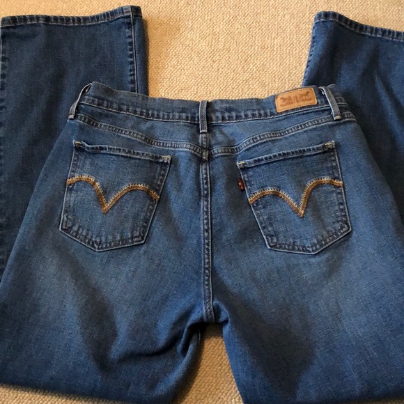 Levi's Denim - Women’s Levi bootcut jeans . Size 10 regular